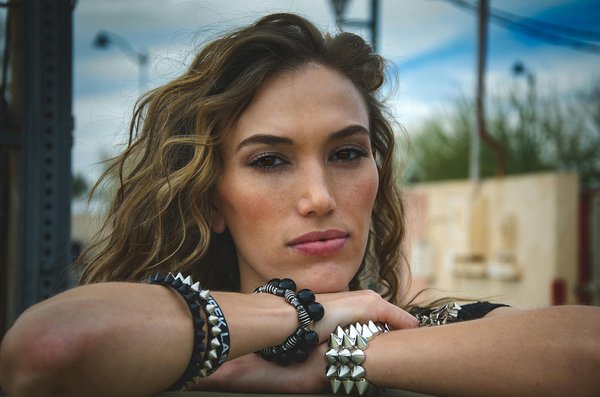 Comment le bien-être influence-t-il les choix de mode des femmes aujourd'hui ?